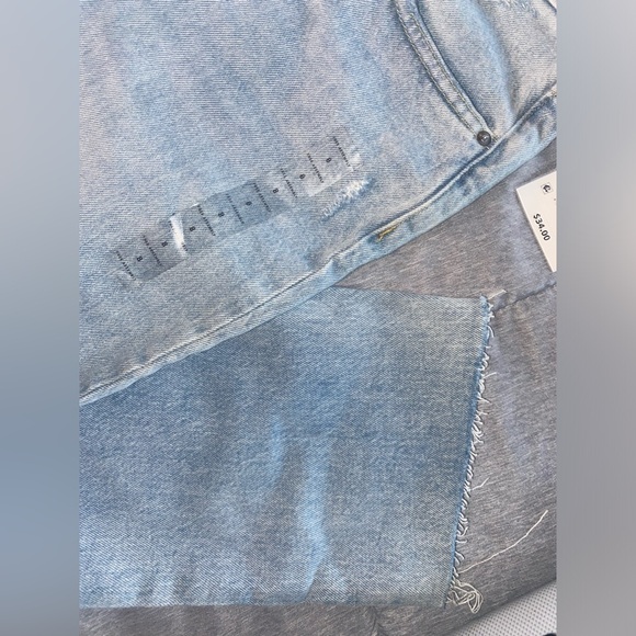 Super High Rise Ripped Jeans - Picture 6 of 15